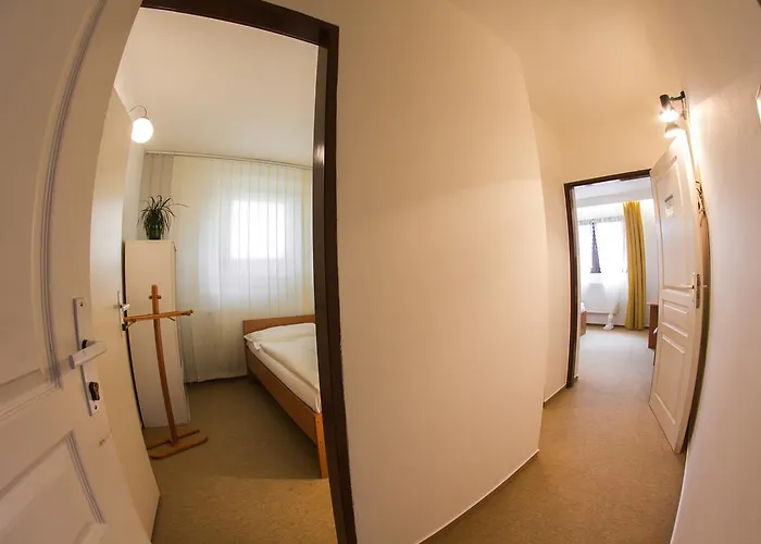Wolf Hotell Prag