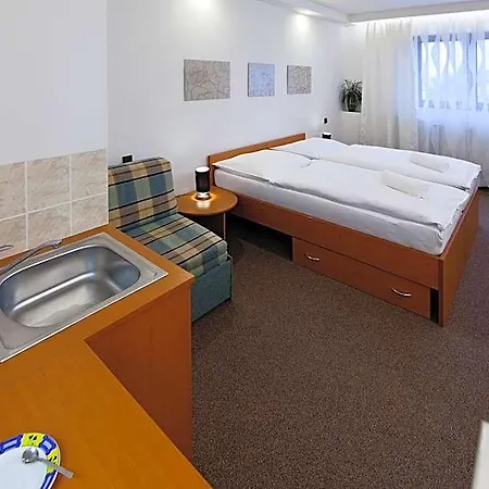 Hotel Wolf Prague