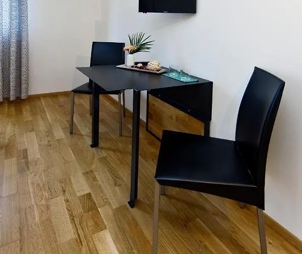 Wolf Otel Prag