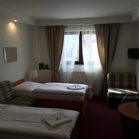 Wolf 3* Prague
