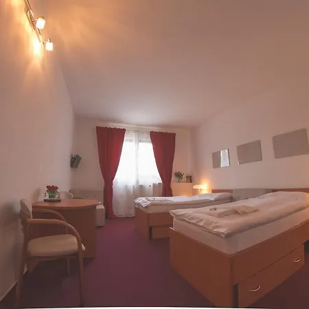 Hotel Wolf Prague