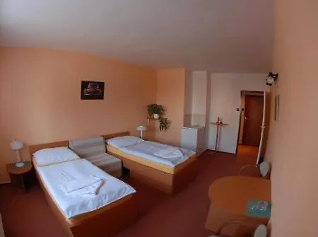 Hotel Wolf Prague